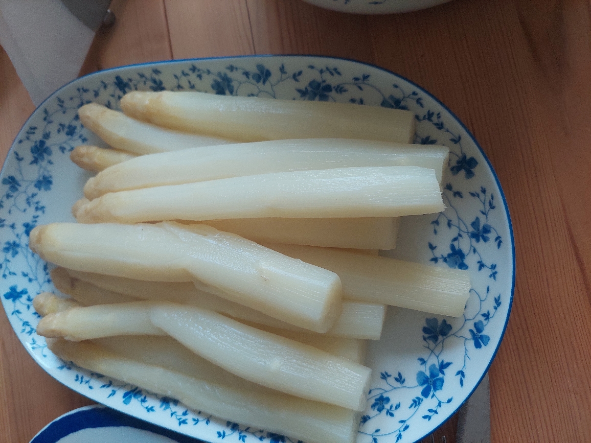 Eine dreiigjhrige Frau.jpg